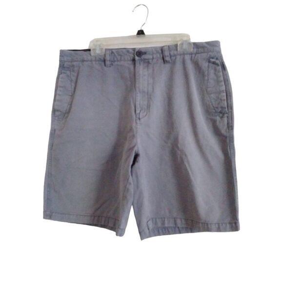 Izod Other - IZOD men's 38 waist gray 100% cotton shorts